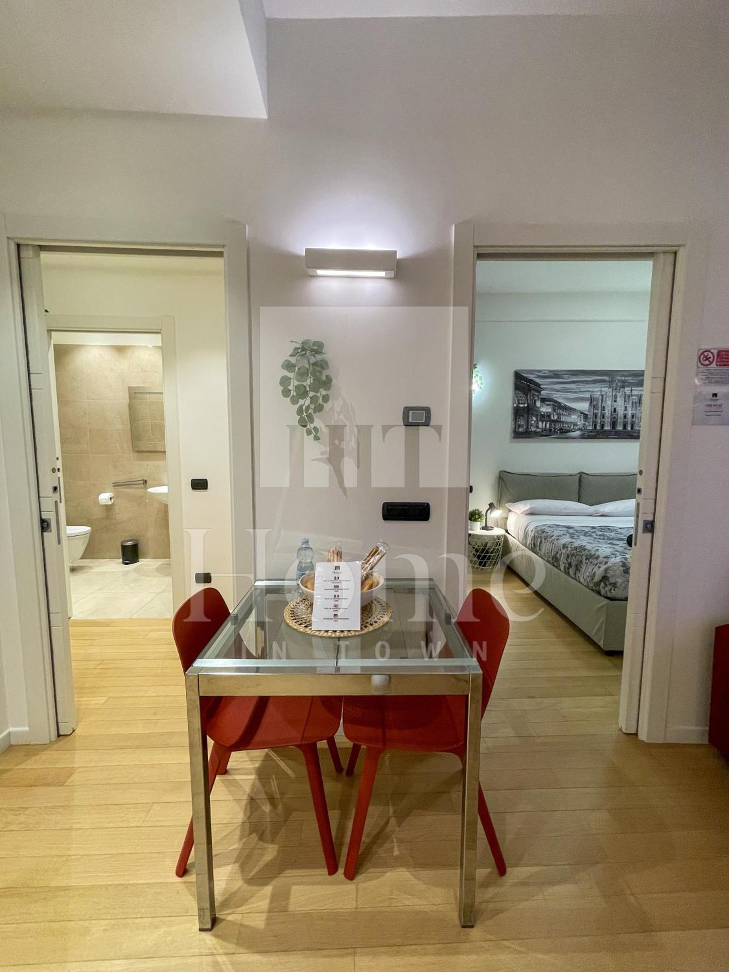 In Town - Porta Nuova District Apartment *