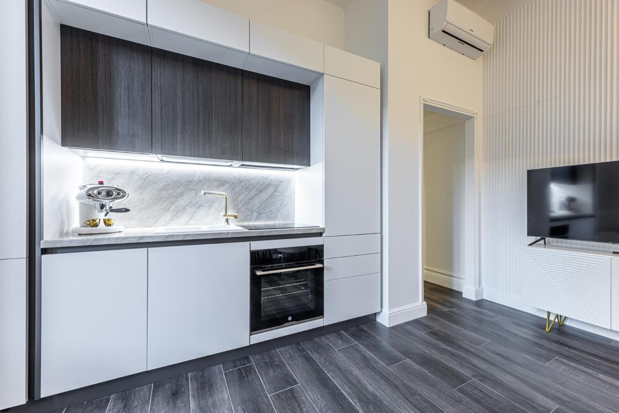 Station, Luxury & Modern With Comfort! * Mailand