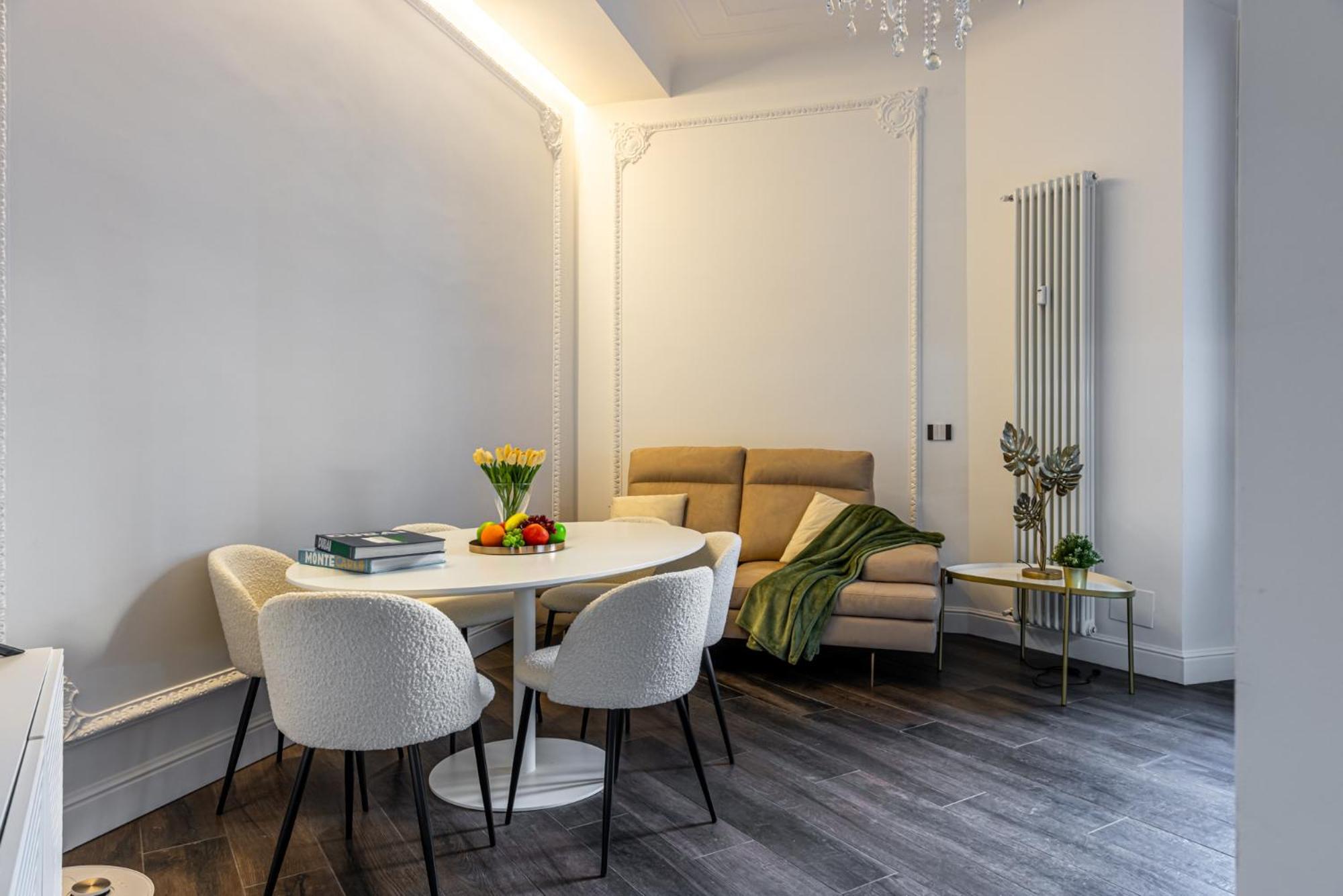 Station, Luxury & Modern With Comfort! Apartment *