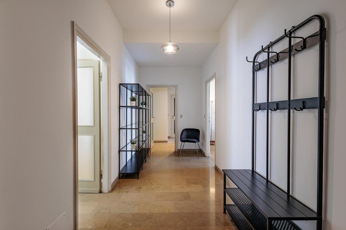 Apartment Station 3 Bedrooms & 2 Bathrooms - B Mailand