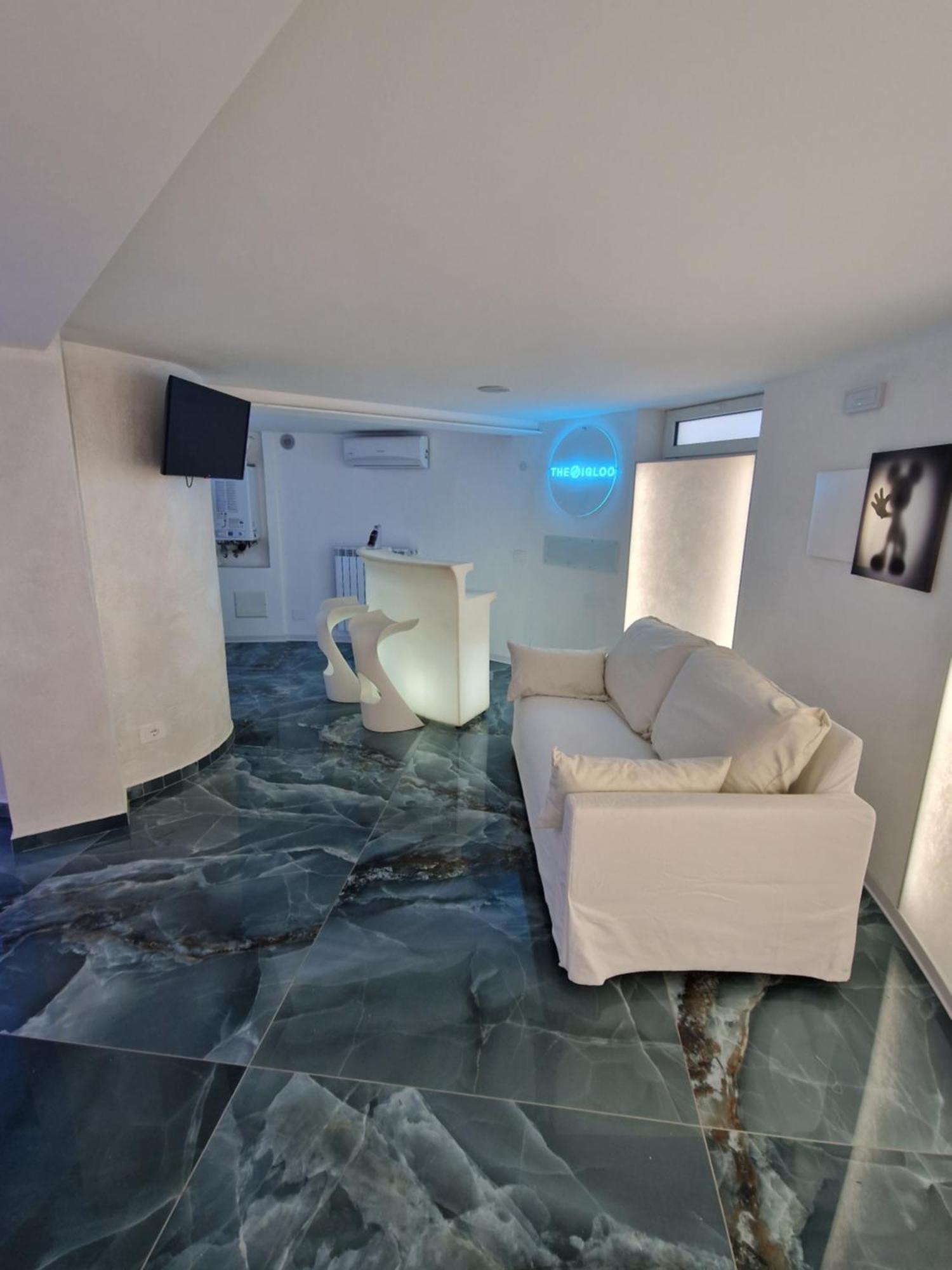 Villa The Igloo