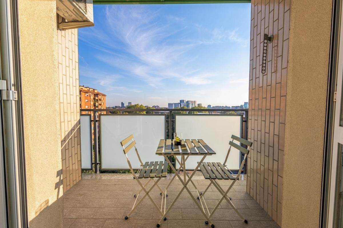 Easy Parking - 5 Min To Metro - Balcony - Quiet Apartment Mailand