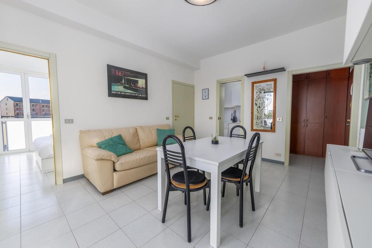 Easy Parking - 5 Min To Metro - Balcony - Quiet * Mailand