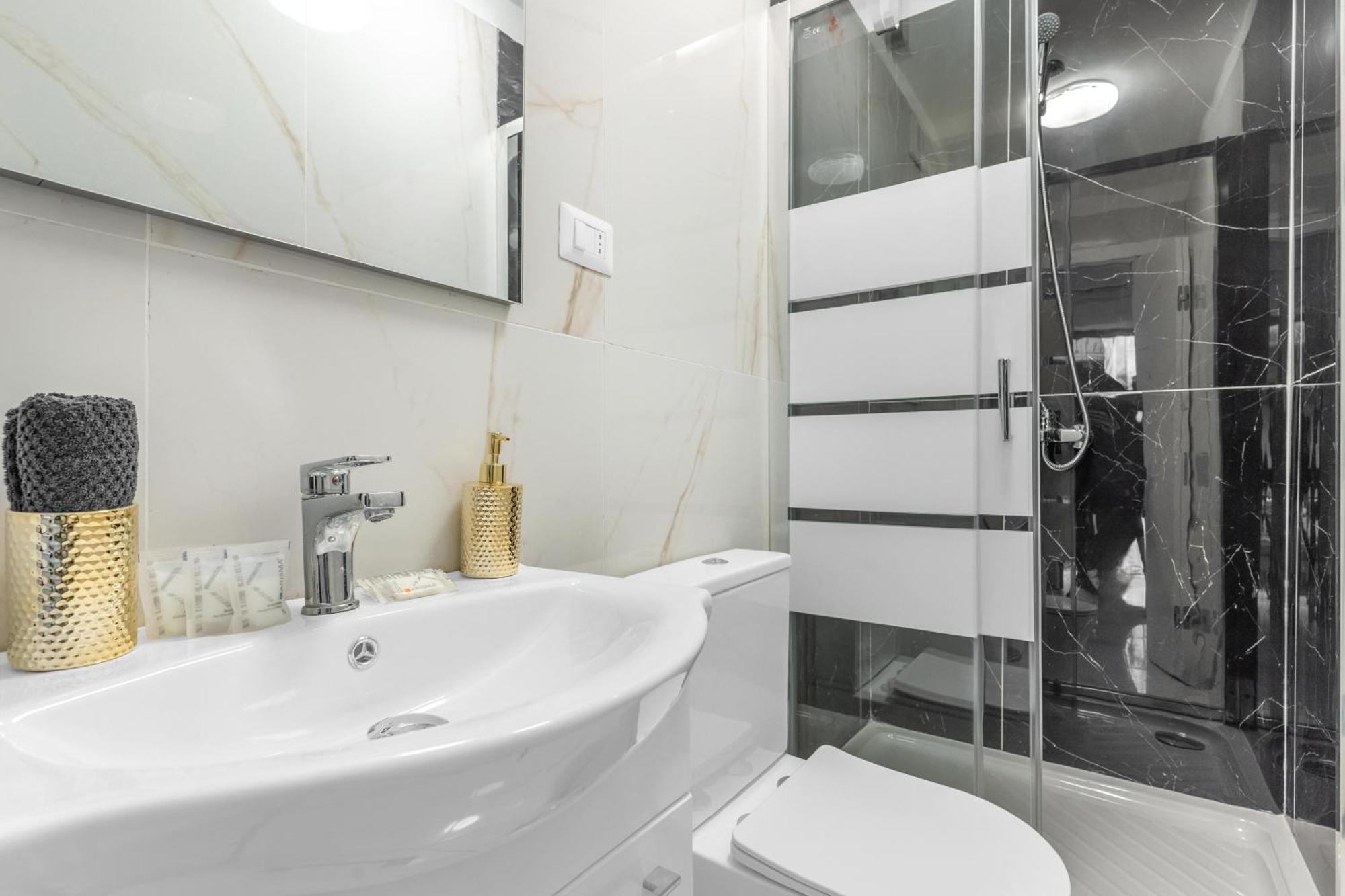 Arq16 - Duomo-loreto - - Modern * Mailand