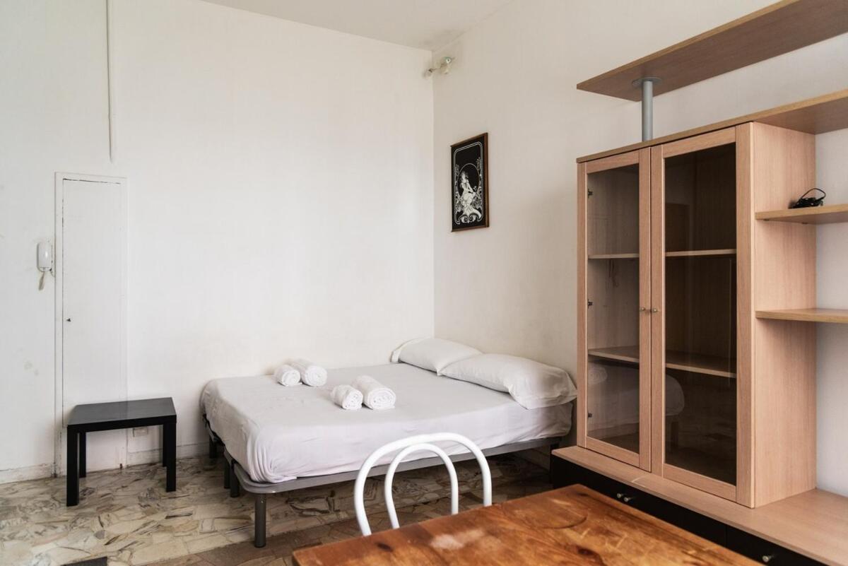 Youhosty - Cattolica Apartment Mailand