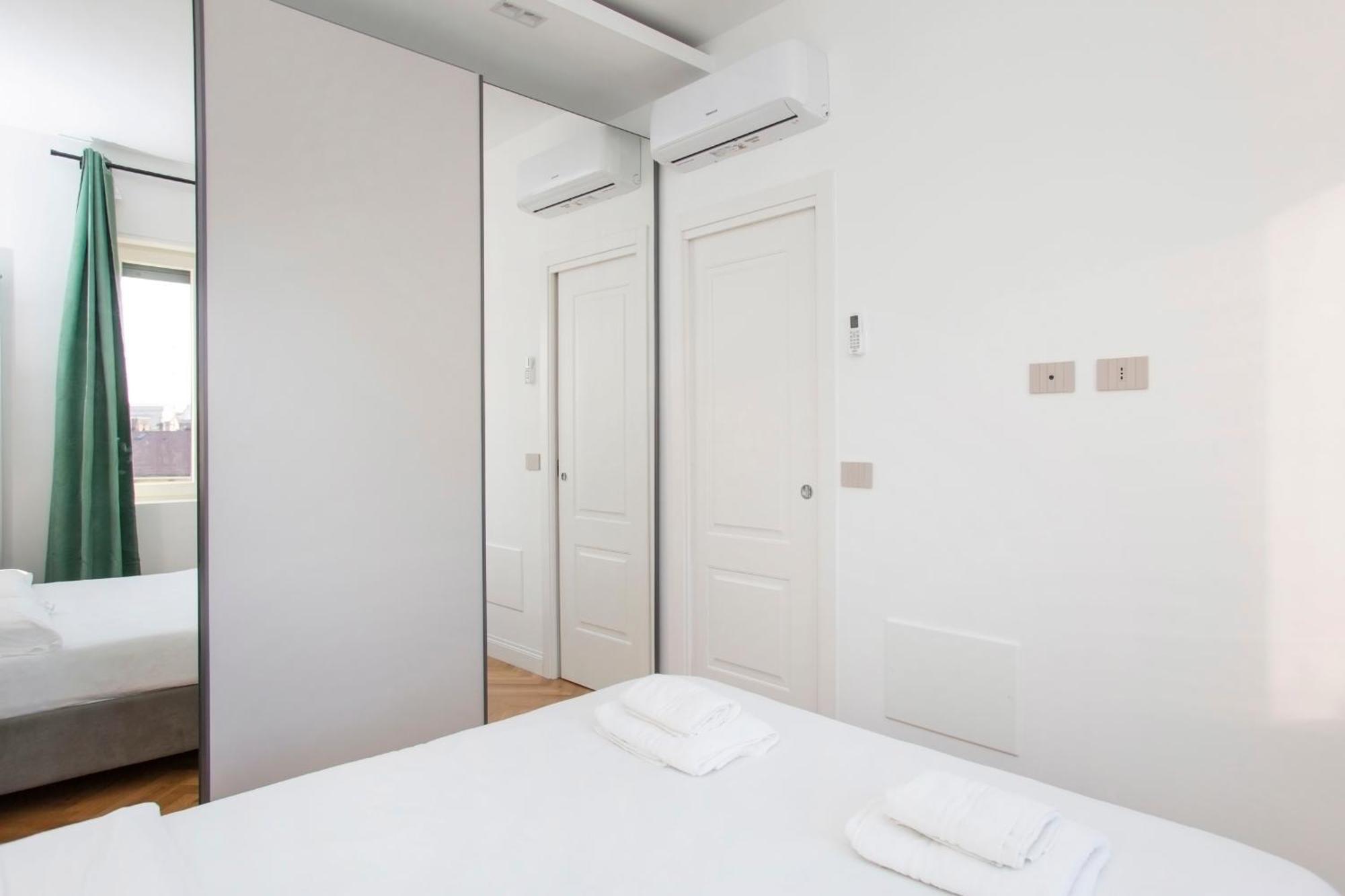 Apartamento Fontana18 - Duomo View Milão