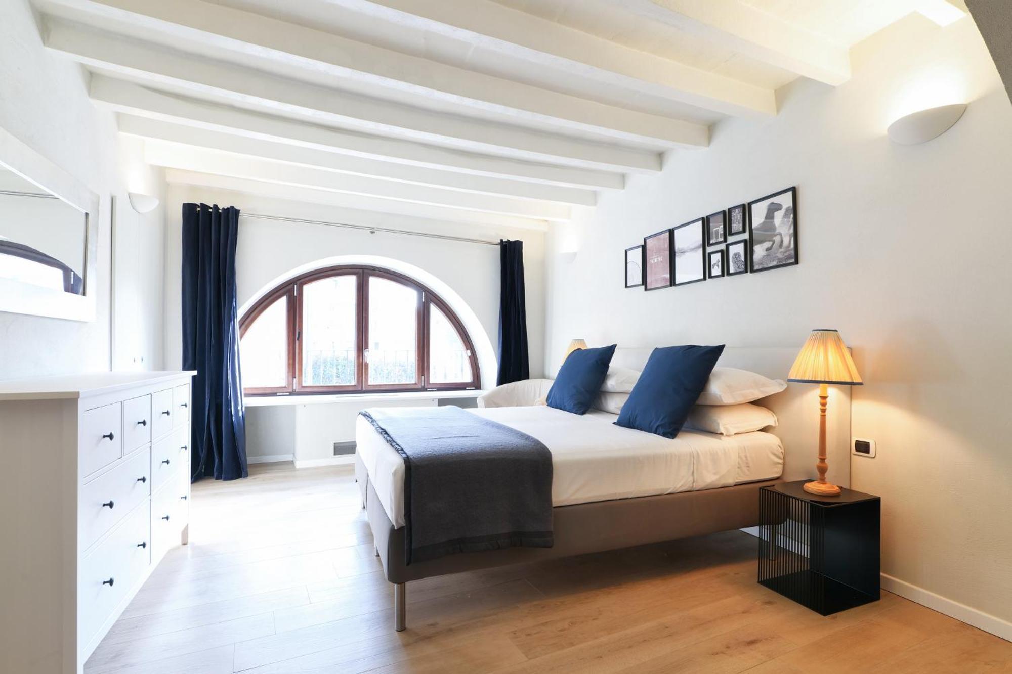 Elegant Rosales Apt. * Milan