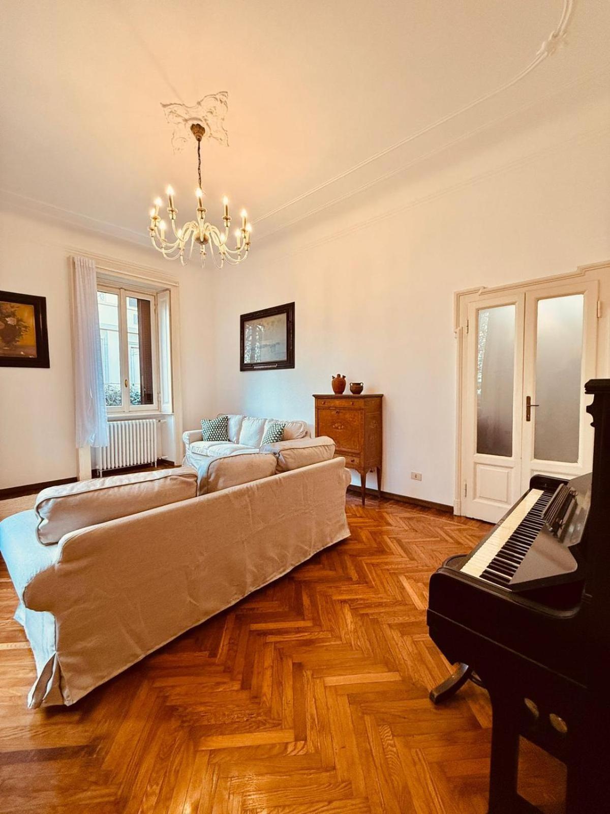 Apartment Comecasa 3 Bedrooms Near Bocconi Mailand