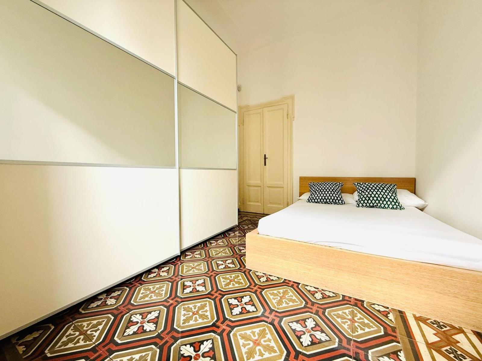 Comecasa 3 Bedrooms Near Bocconi Apartment *