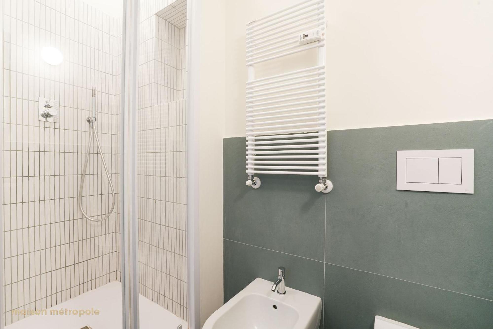 Apartamento Navigli House, Trilocale Con Vista Fiume Milão
