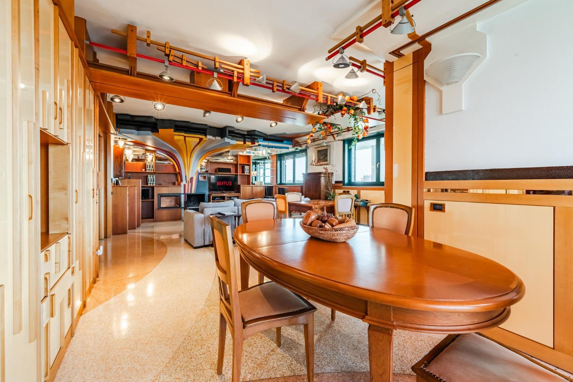 Holiday home Luxury Penthouse - Sauna, Garage, Office, Terrace Milan
