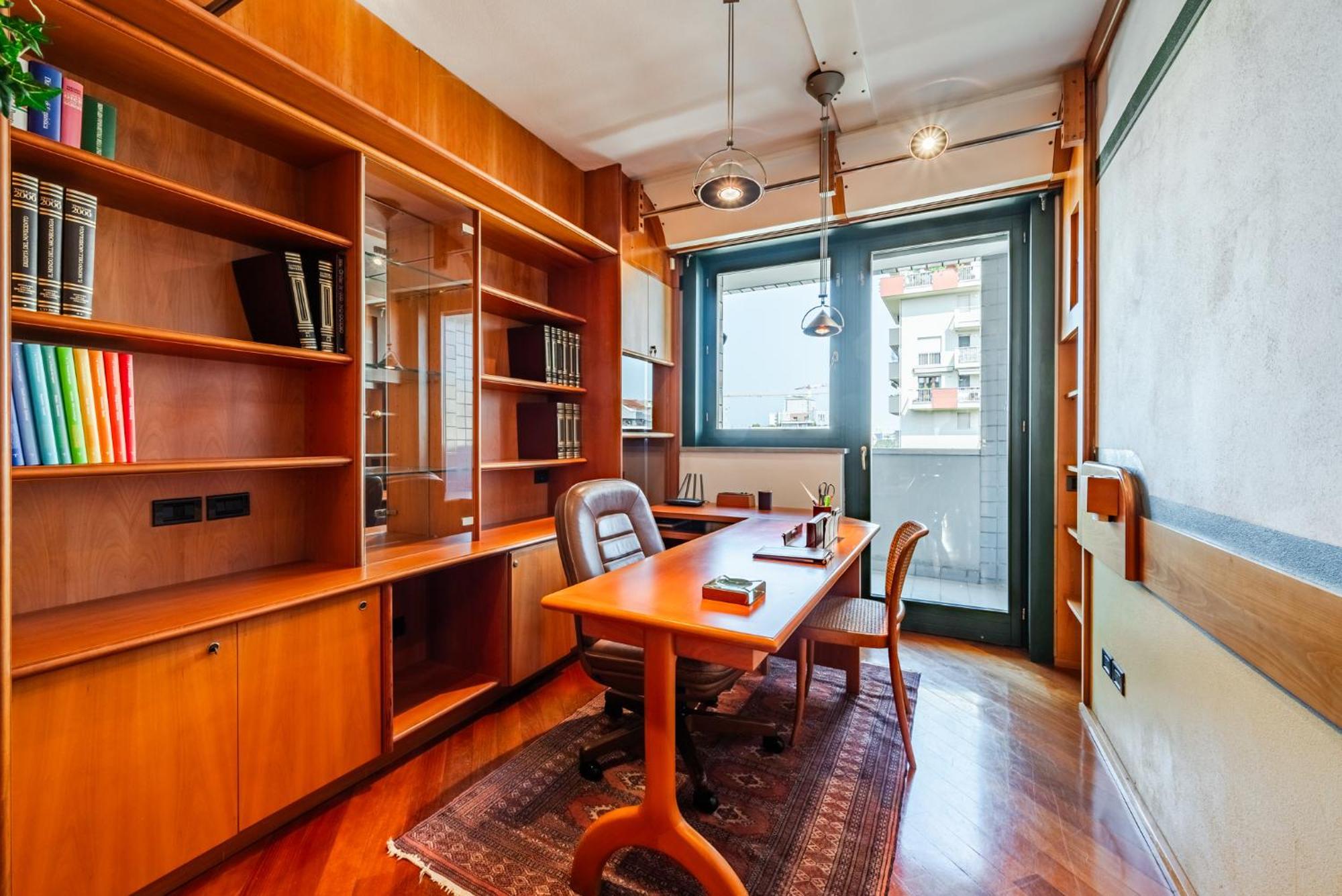 Luxury Penthouse - Sauna, Garage, Office, Terrace Holiday home