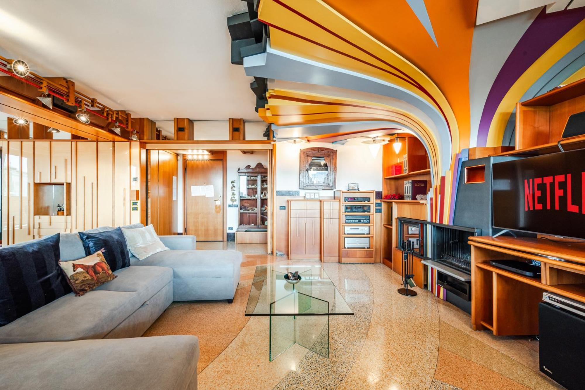 Luxury Penthouse - Sauna, Garage, Office, Terrace Holiday home *