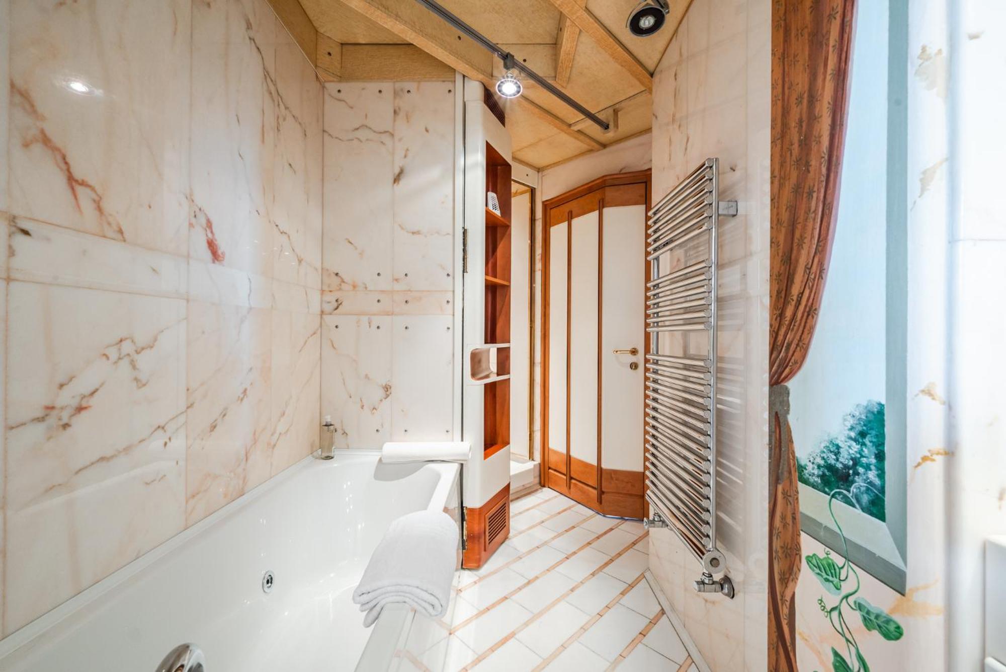Holiday home Luxury Penthouse - Sauna, Garage, Office, Terrace Milan