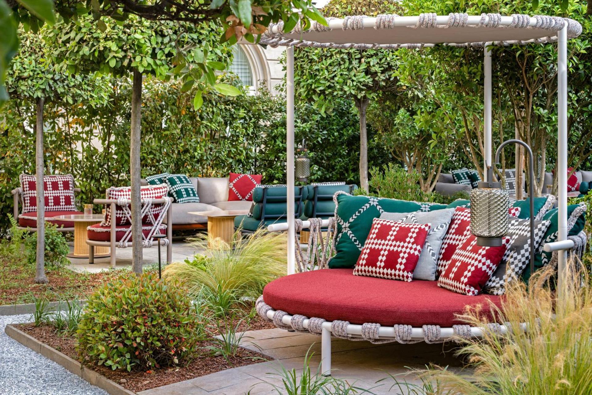 Four Seasons Hotel