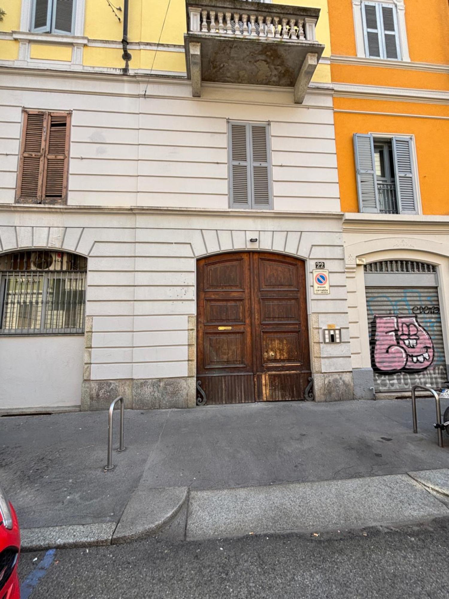 La Vecchia Milano-les Nubles Vannucci - Il Ballatoio E Il Cortile Mailand
