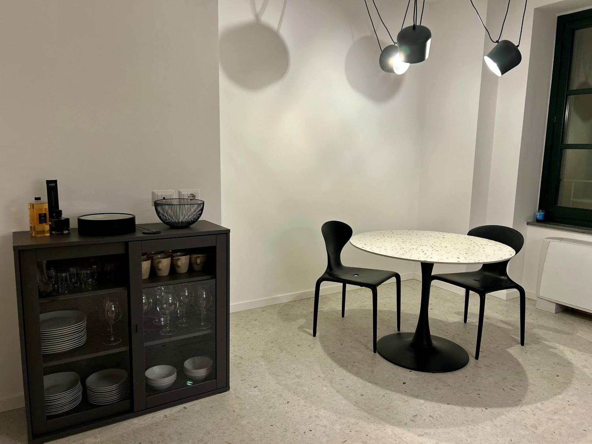 Apartment Fifty Eight Repubblica Milan