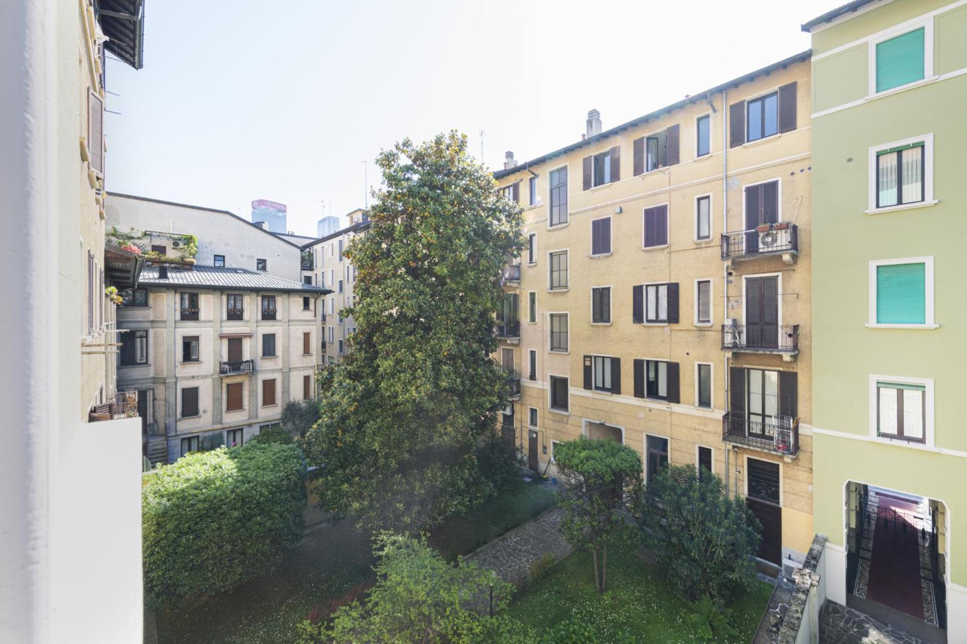 Easylife - Confortevole Con Balcone In Life Apartment