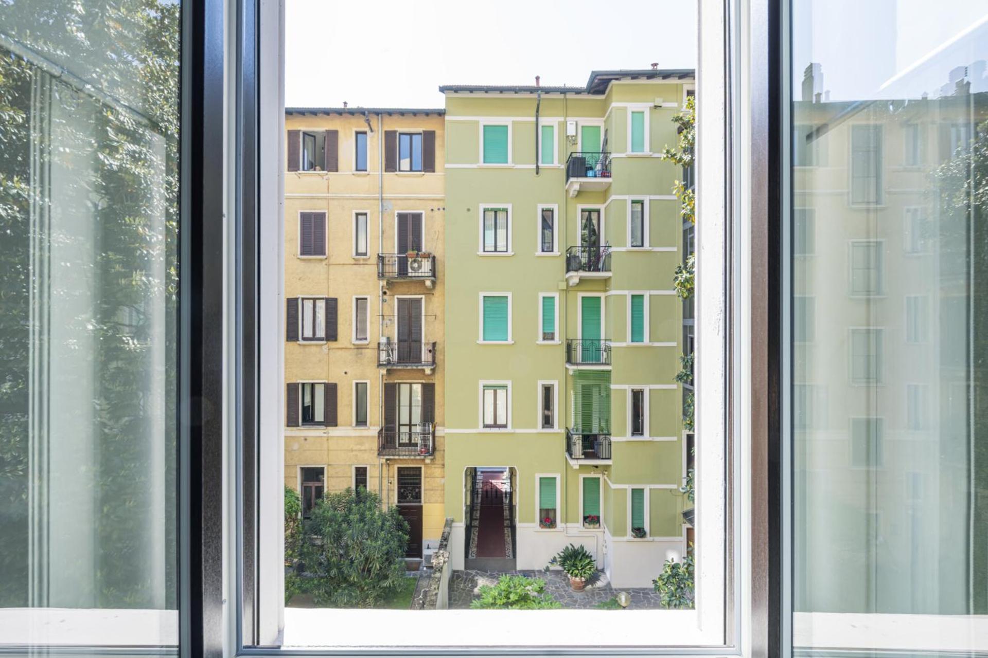 Easylife - Confortevole Con Balcone In Life *