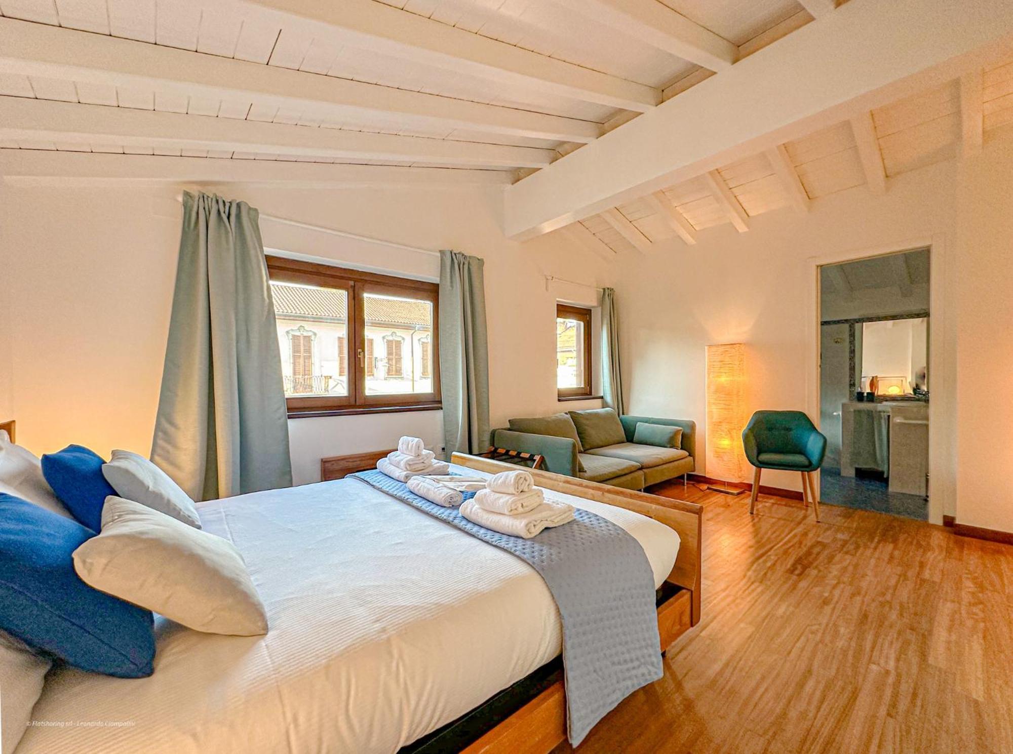 Corelli - Parking And Exclusive Garden Mailand