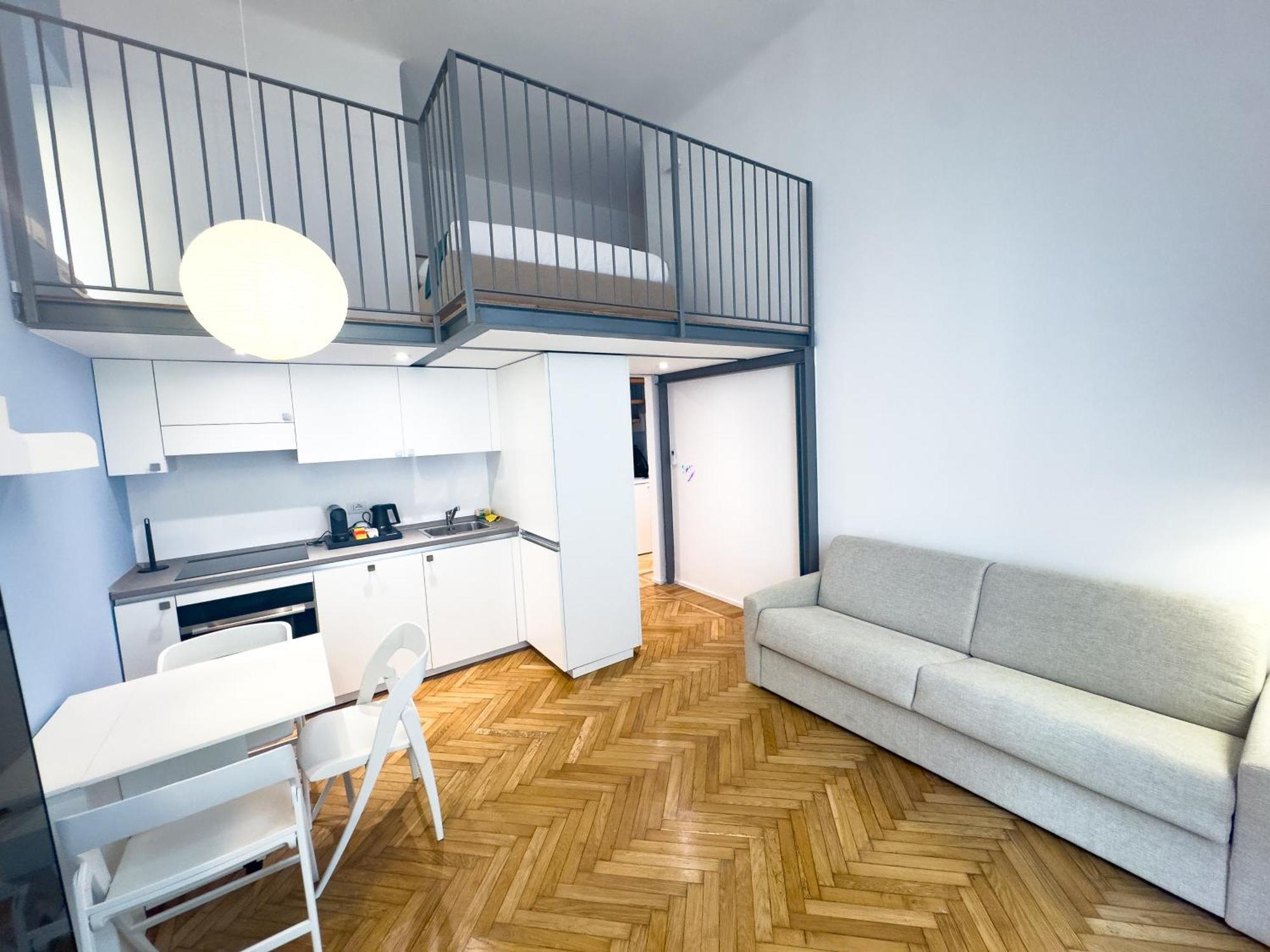 Apartment New One Bedroom In Isola Area Mailand