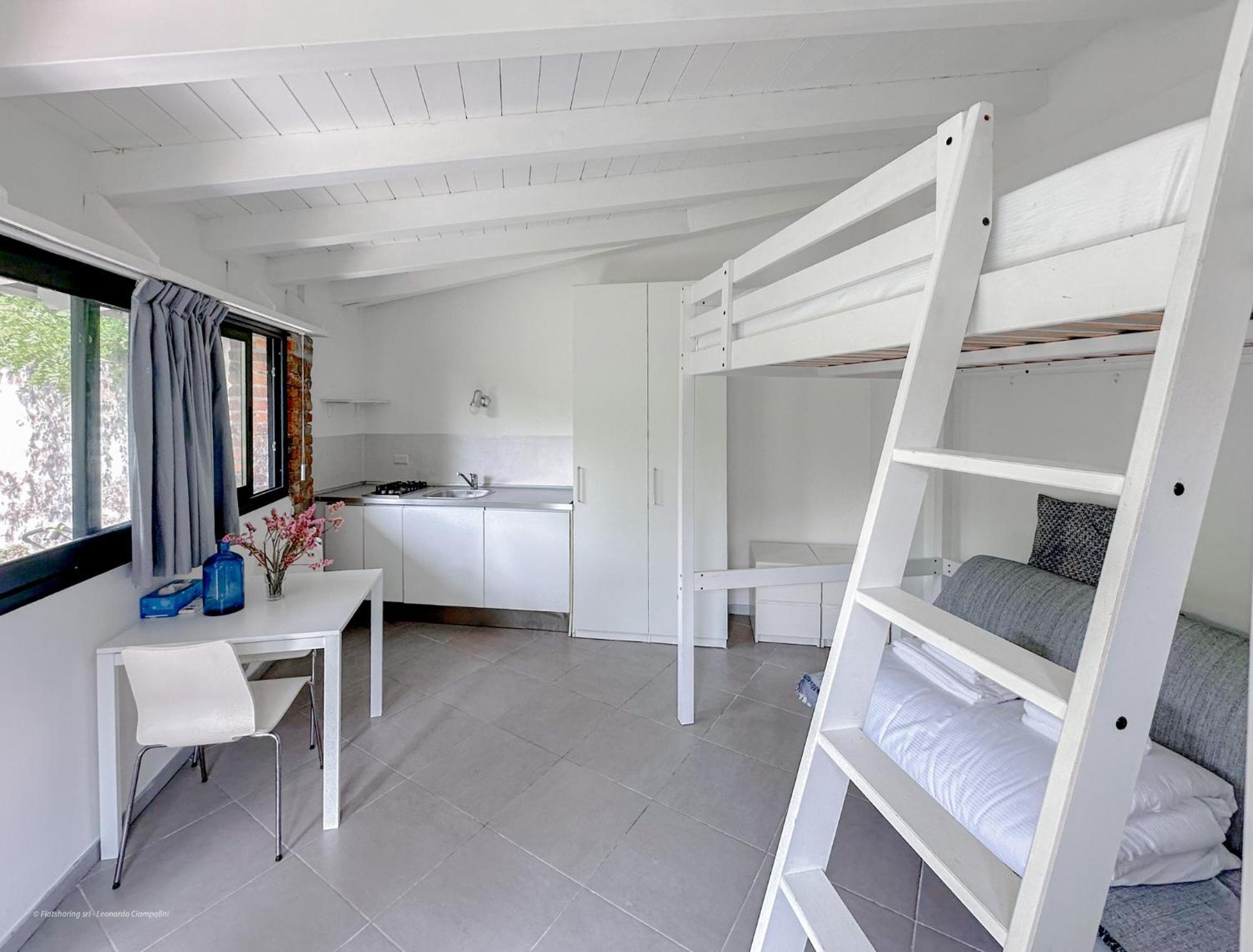 Villa Corelli - Parking And Exclusive Garden