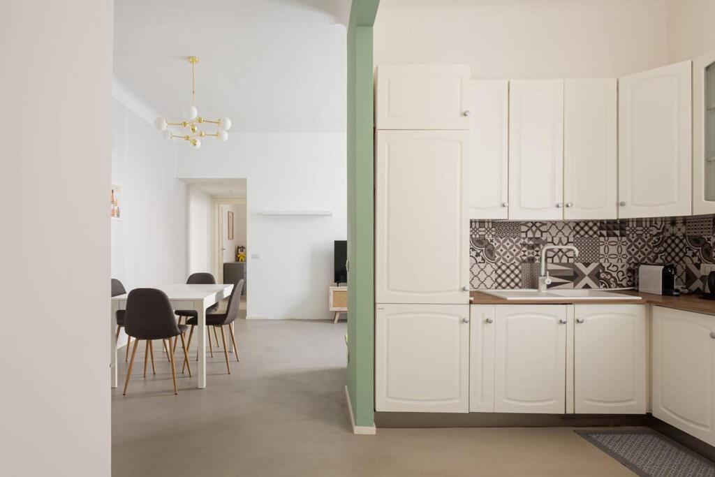 Apartment And Glamour Home!