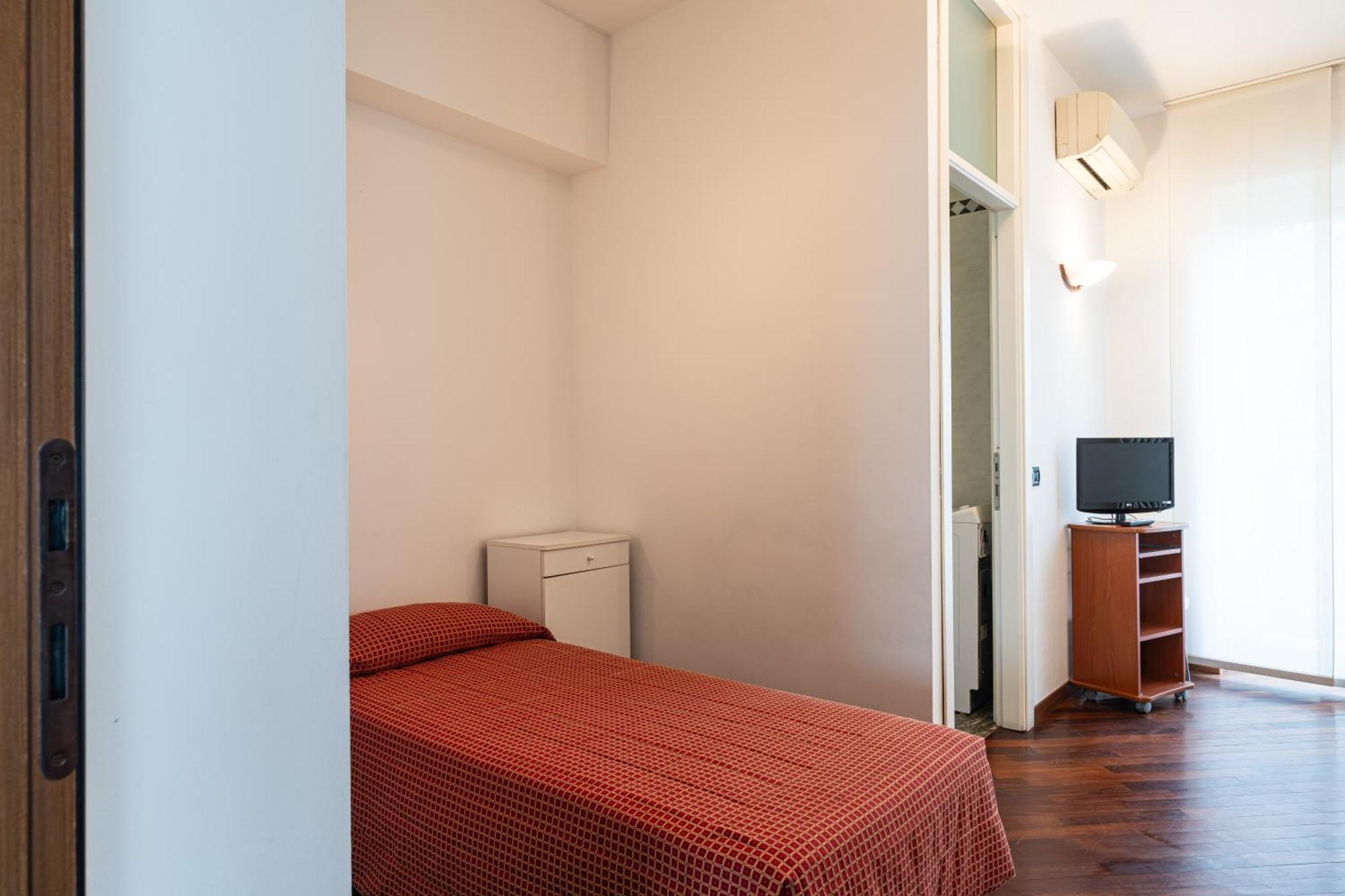 Fantastic Two Bedroom Zara 5th Fl- Mirable Pm *