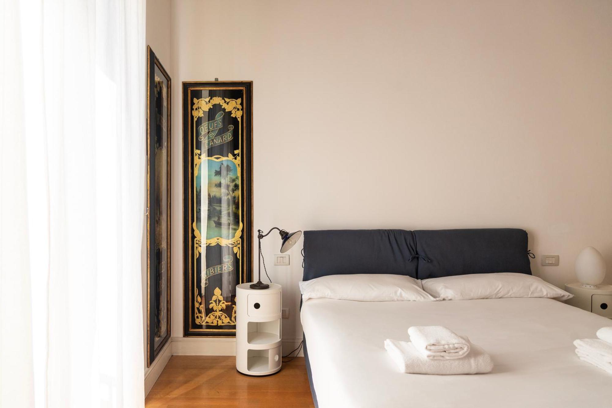 Youhosty - Nerino 10 * Milan