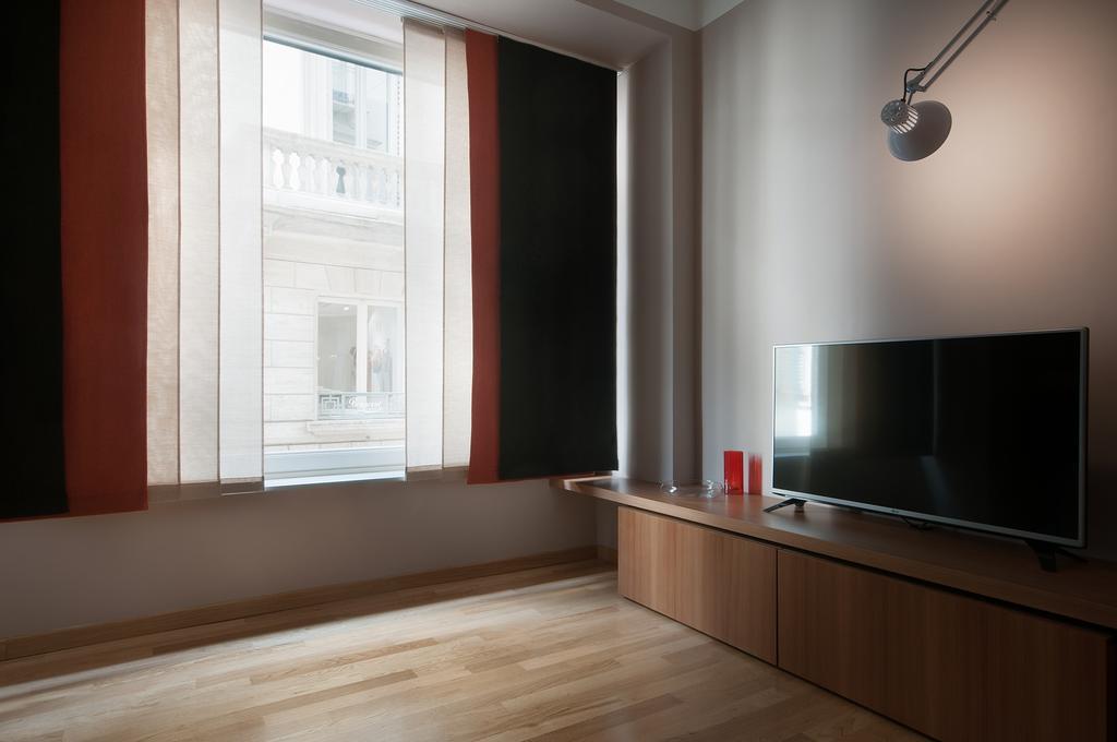 Fifty Eight Center Apartment