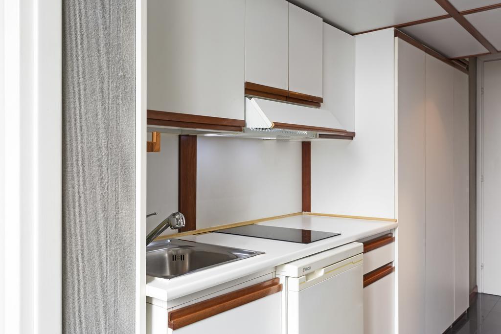 Easy Apartment *