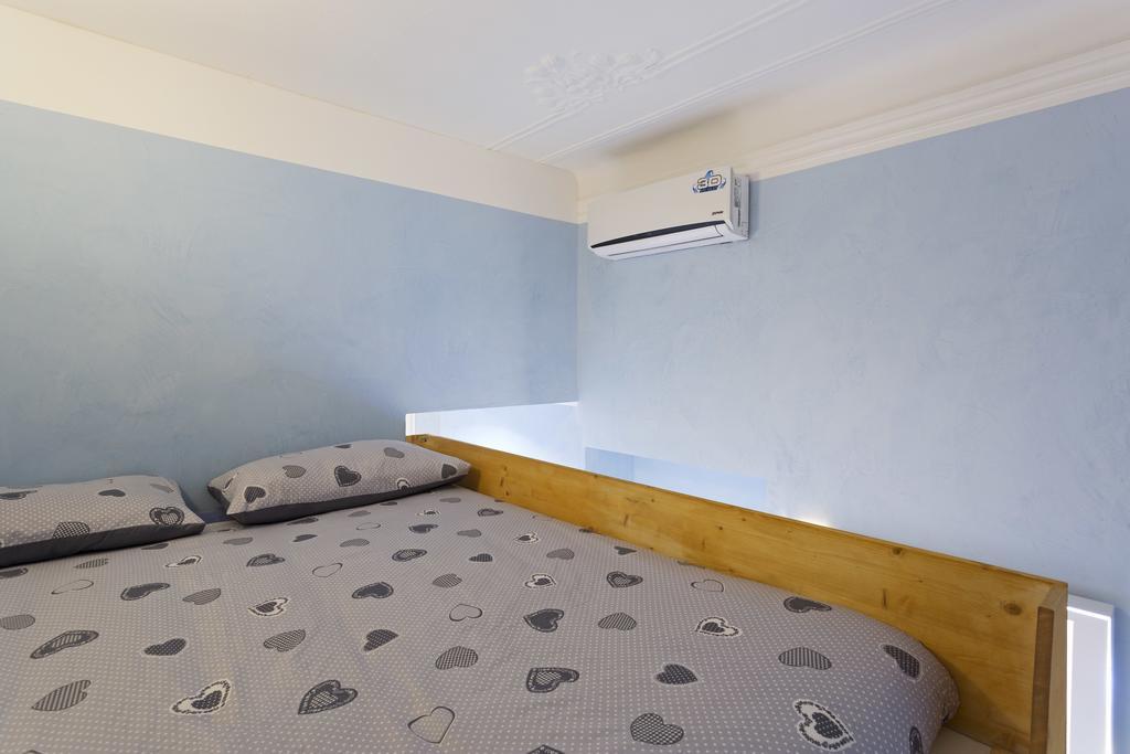 Easy Apartment