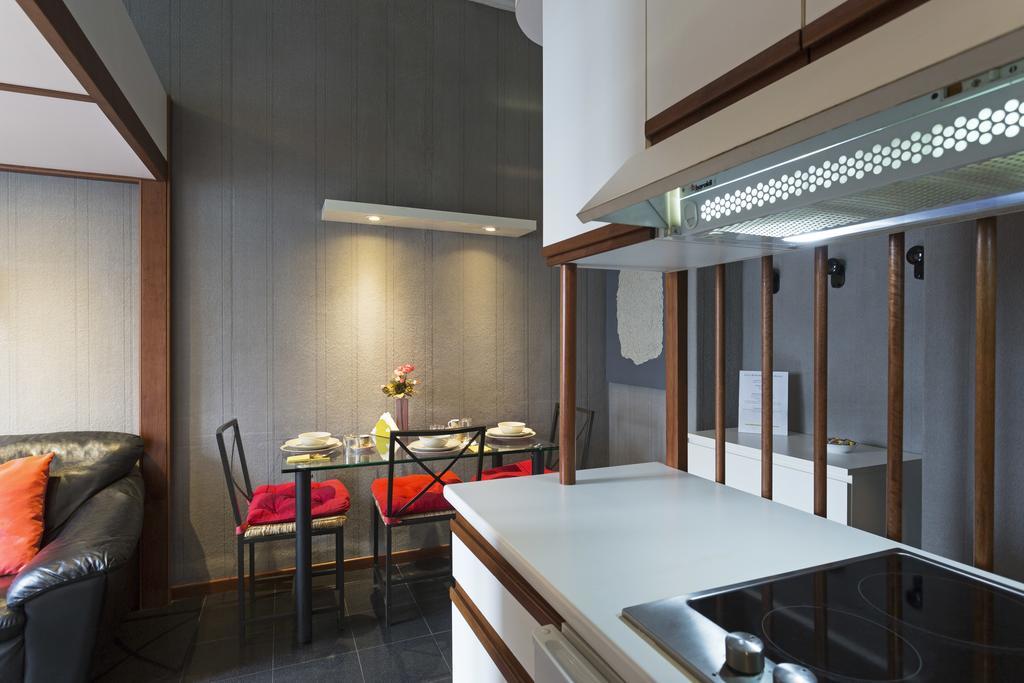 Easy Apartment