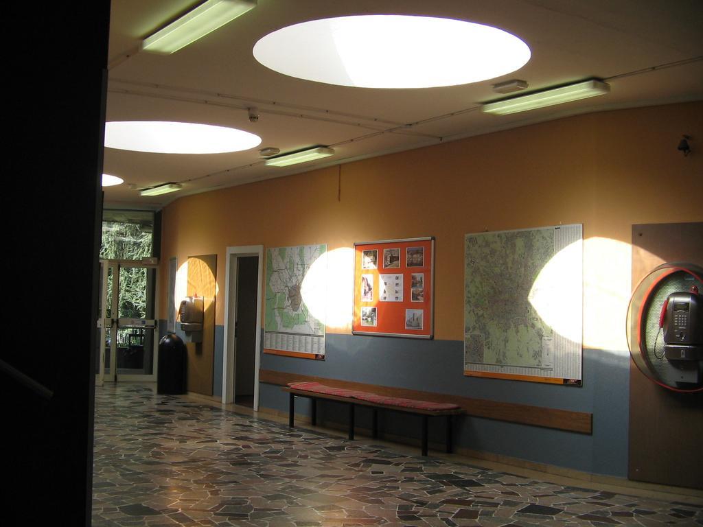 Aig Piero Rotta Hostel Mailand