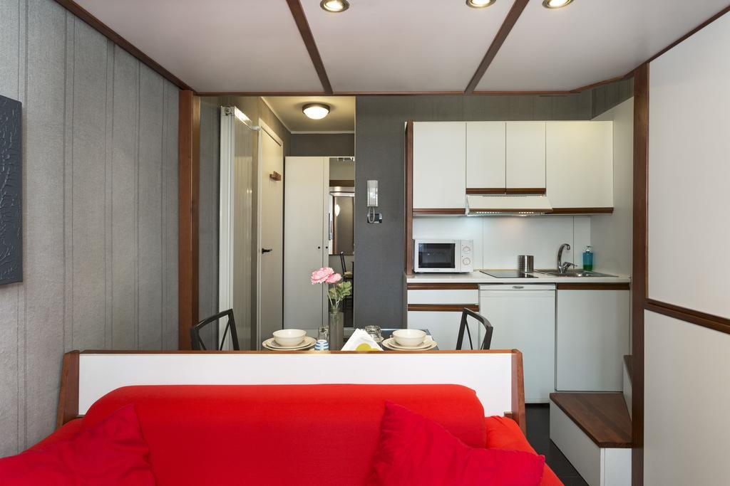 Easy Apartment
