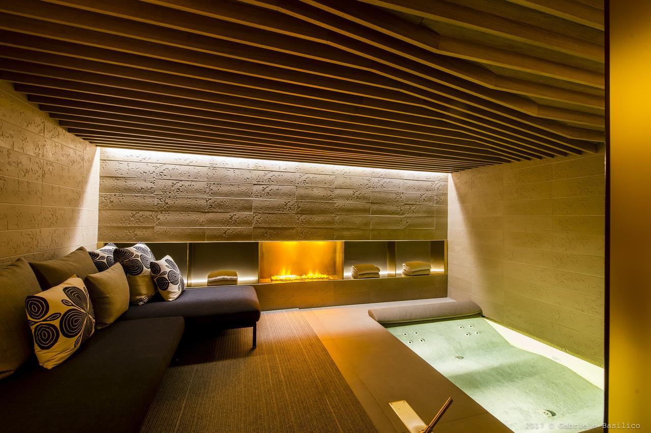 Four Seasons Hotel 5*