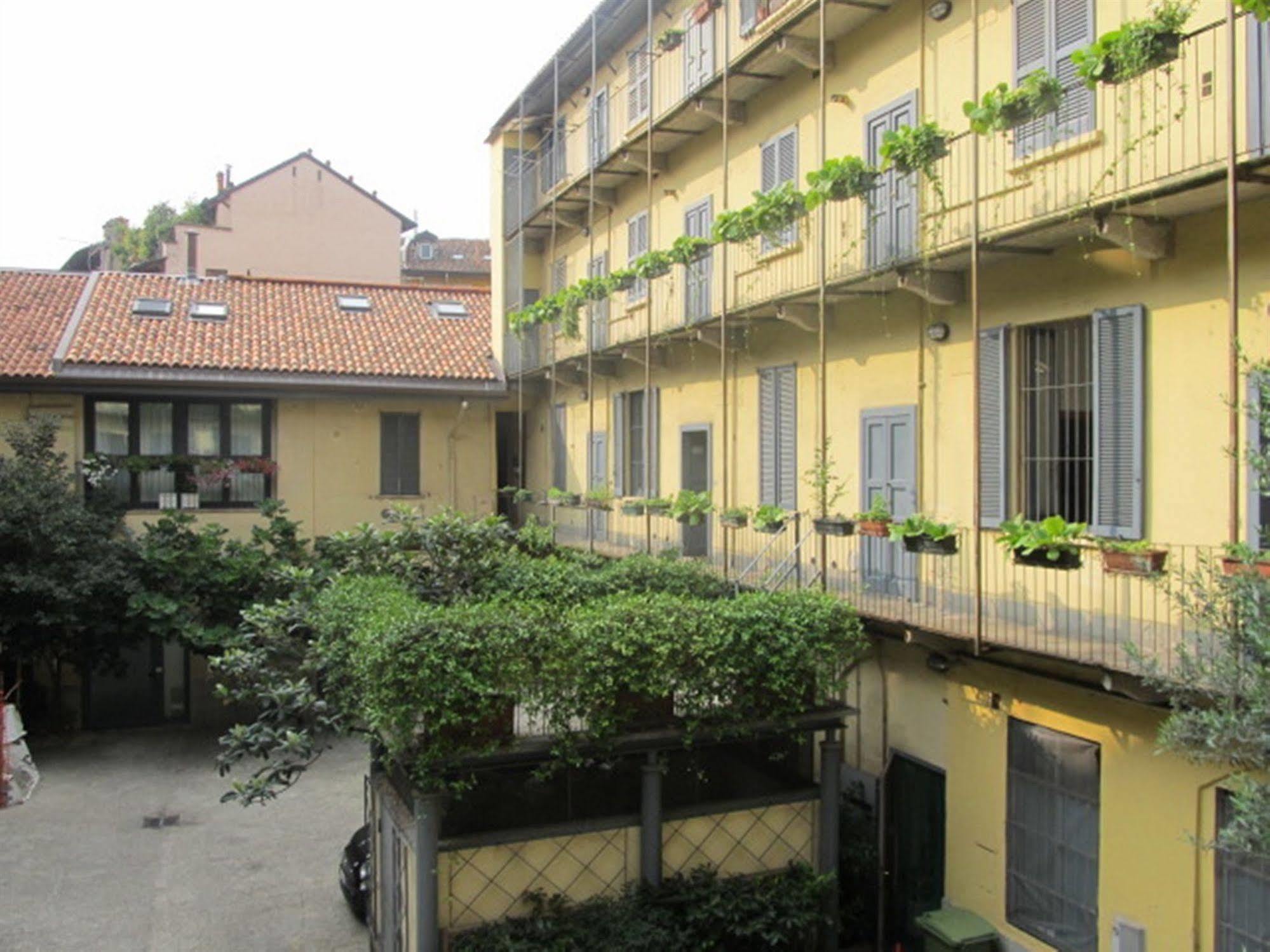 Gioia House 2*