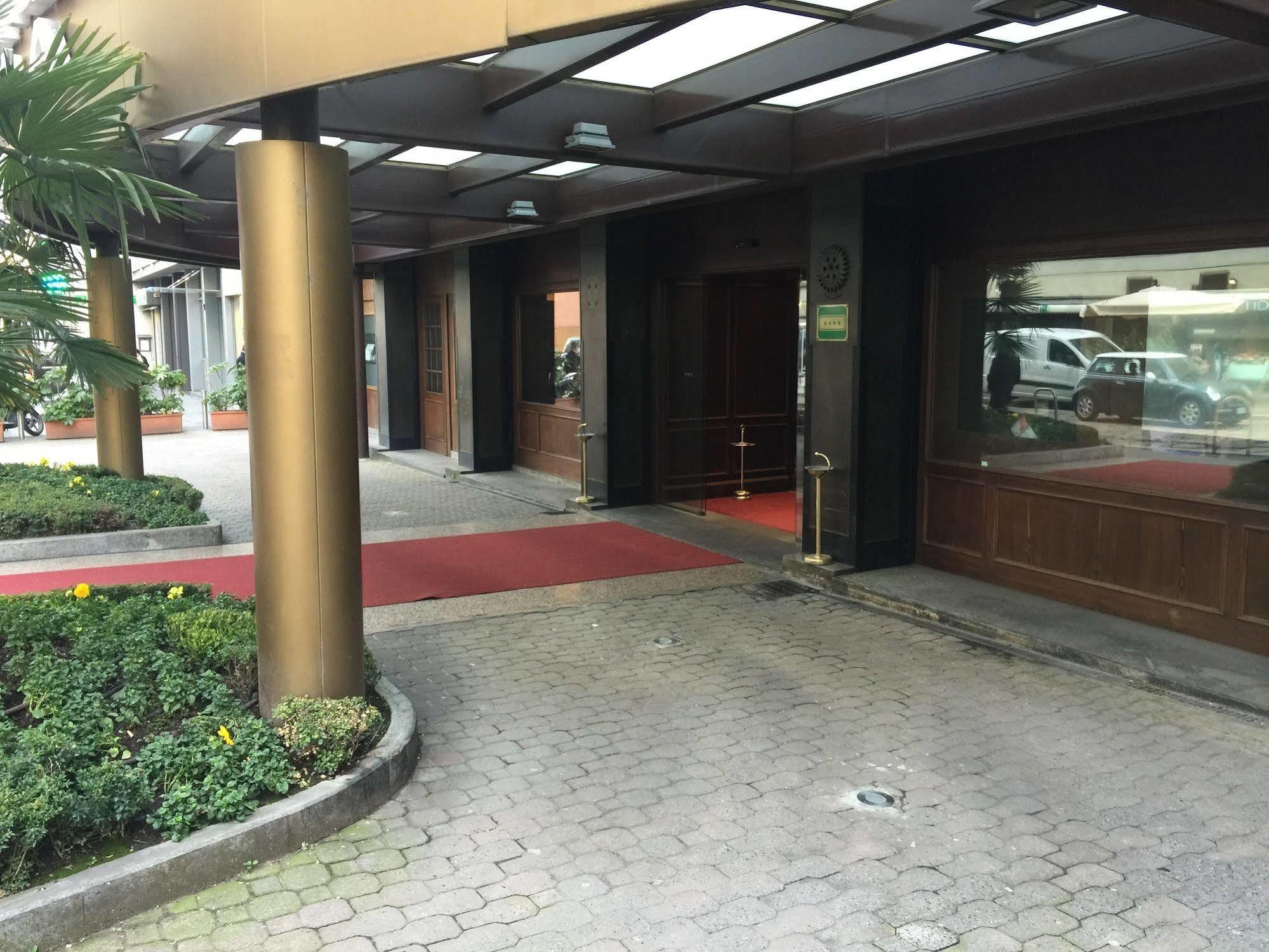 Hotel Romana 4*