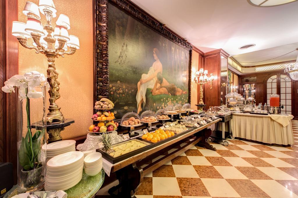 Hotel Romana