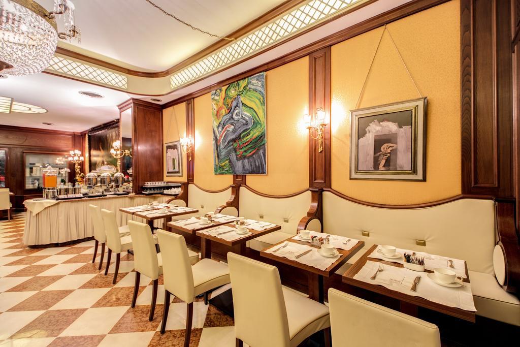 Hotel Romana
