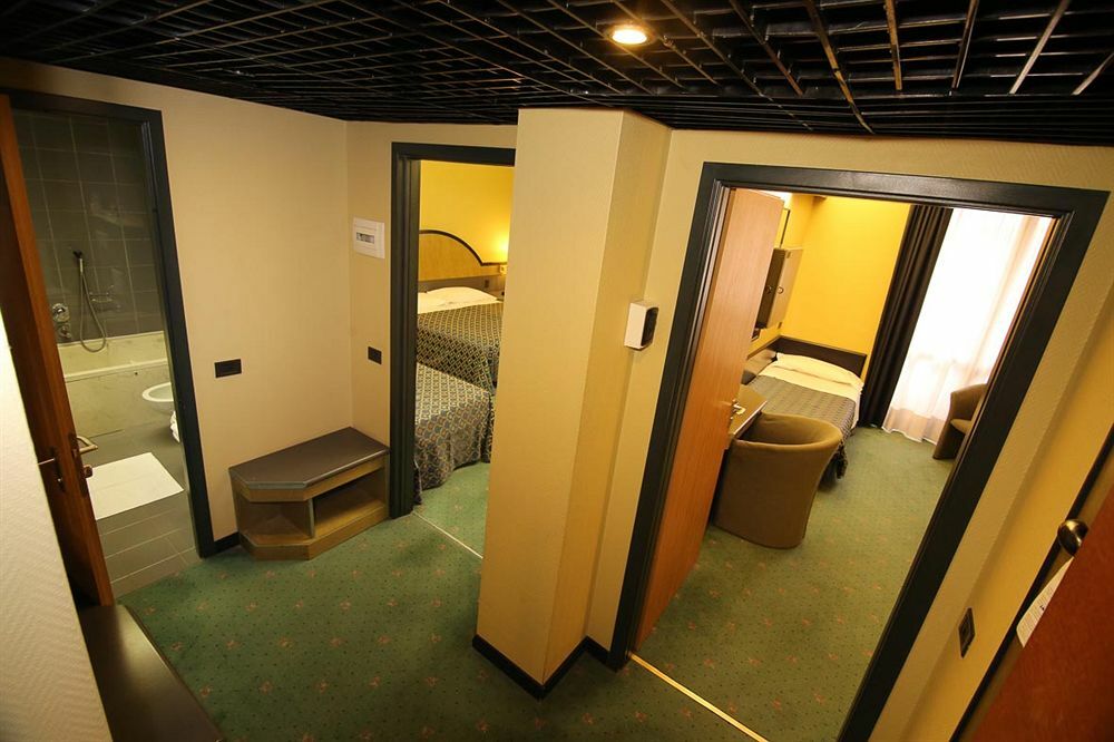 Domenichino Hotel 3*