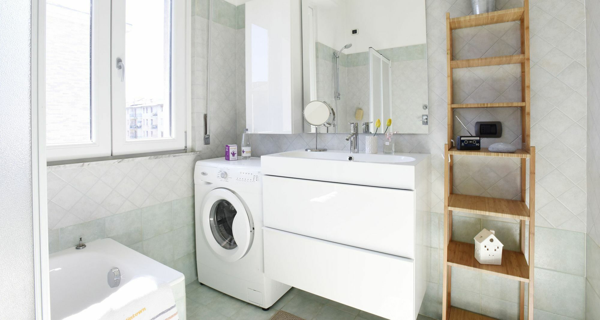 Hintown Evergreen Area Apartment