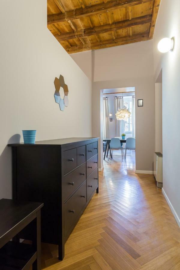 Cosy 2 Minutes From Duomo Apartment Mailand