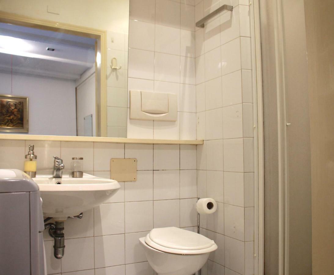 Apartamento Basement Turati 3 -consulates District