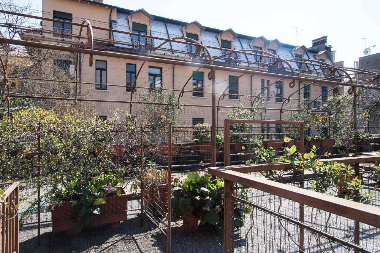 Apartment Peaceful Court In Shopping District *