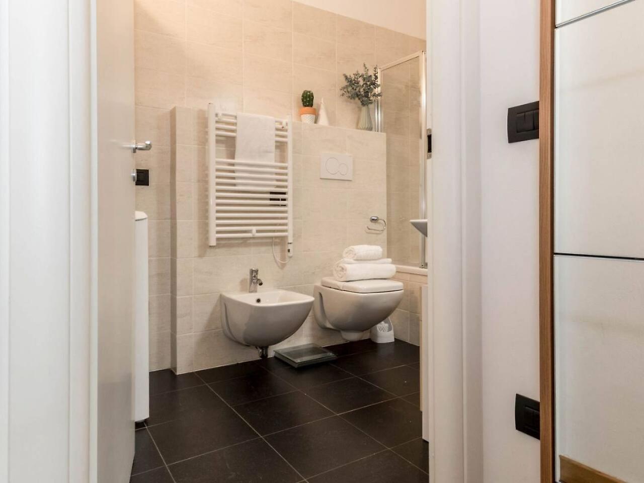 Altido For 4 With Terrace In A Quiet Residential Area * Milan