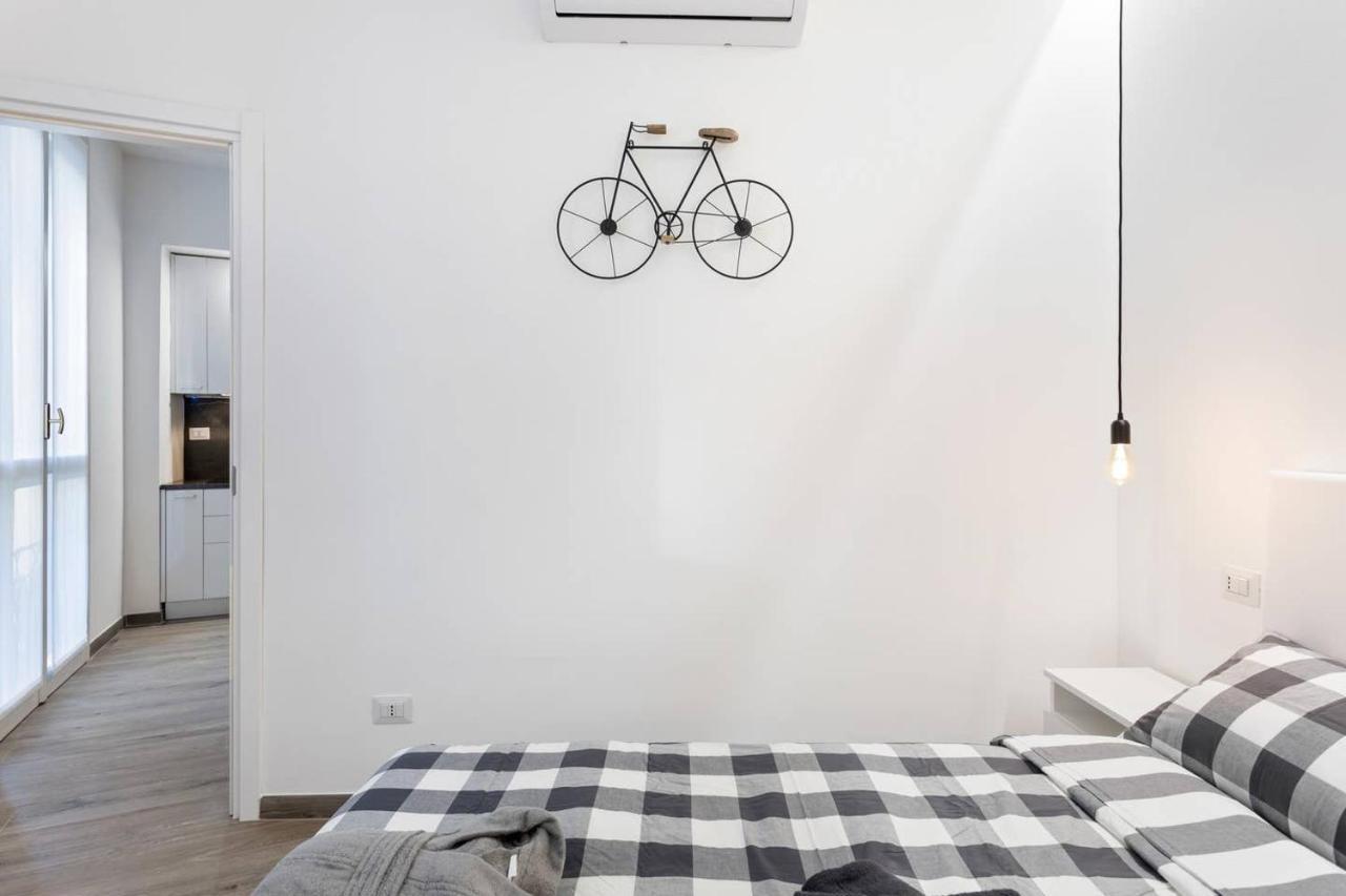 Modern And New Flat In Duomo Area Mailand