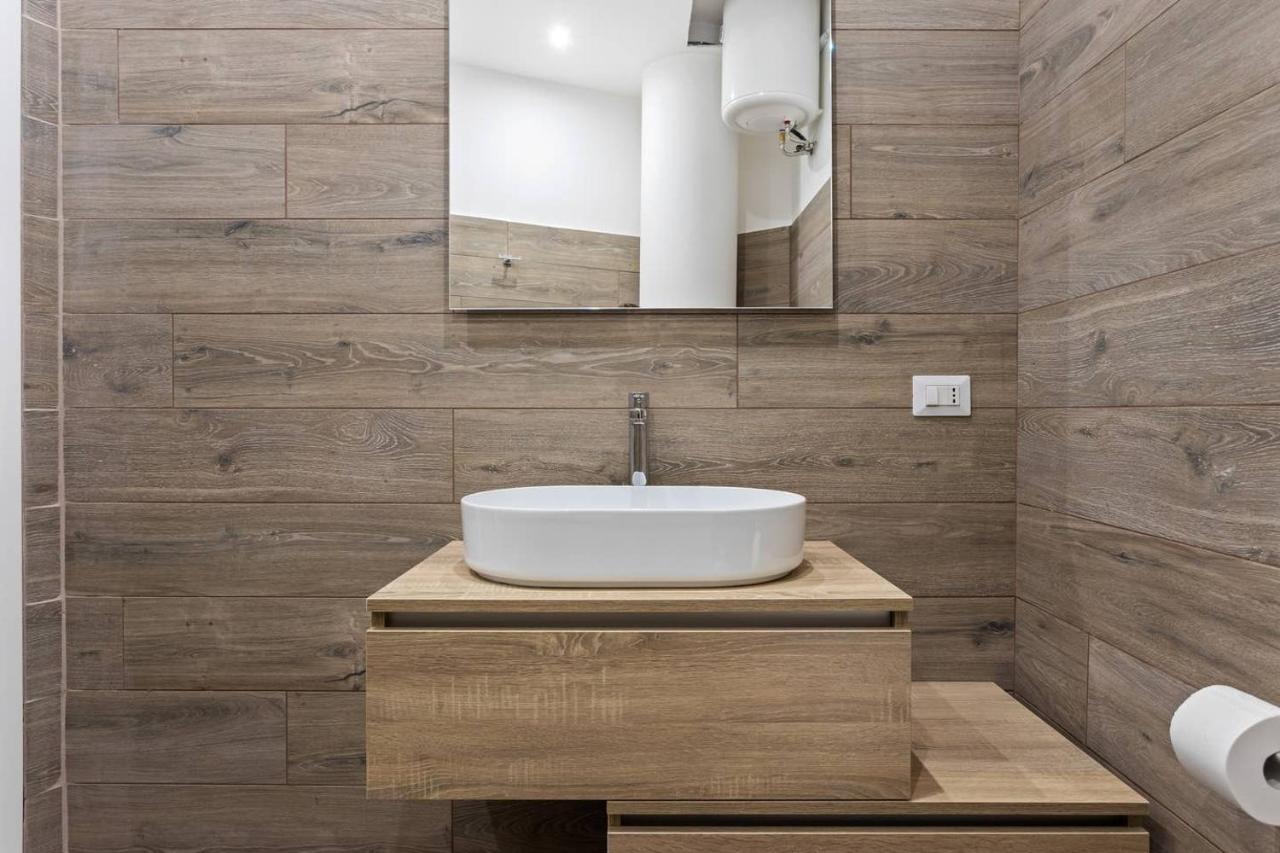 Modern And New Flat In Duomo Area